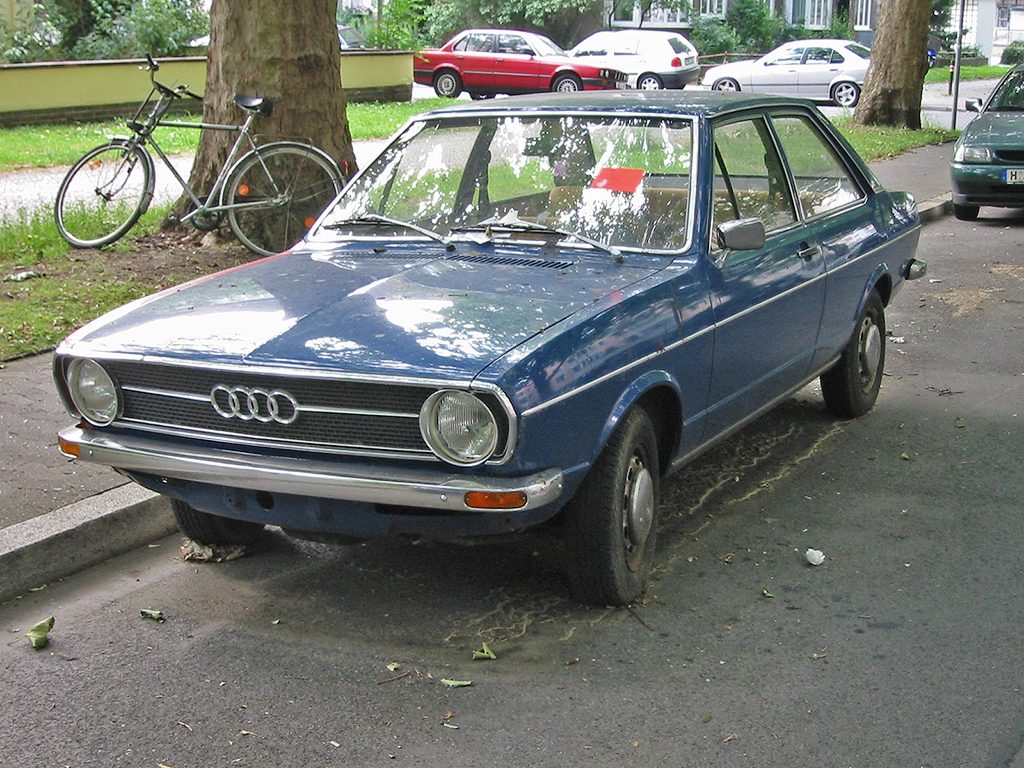 Первое поколение Audi 80/90